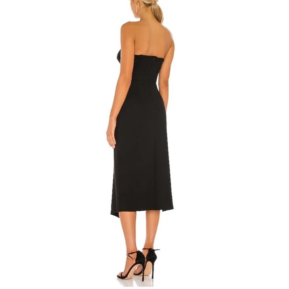 SOLD OUT Elliatt Beacon Dress - Picture 3 of 4